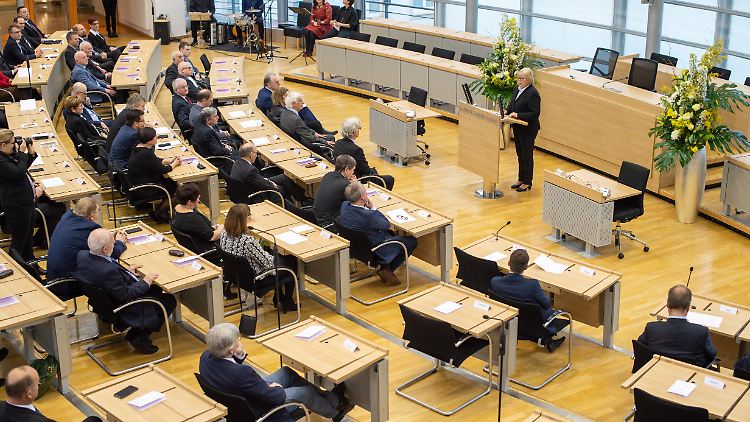 Landesregierung und Landtag in Sachsen-Anhalt sind abwechselnd für die Veranstaltung zum Holocaust-Gedenktag verantwortlich. 