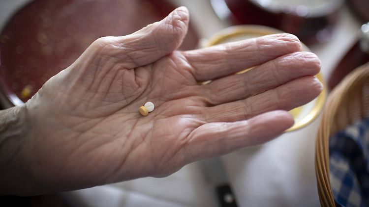 Der assistierte Suizid ist in Deutschland legal, verbindliche Vorgaben zum Schutz der Sterbewilligen und der Assistierenden gibt es aber nicht.