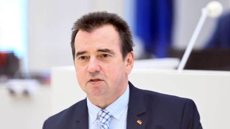 Bommert äußert inzwischen Bedauern über seinen Whatsapp-Status.