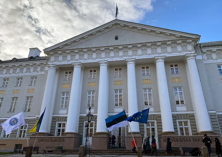 1b2c3f679128637f8abfdd5f8f3909d5