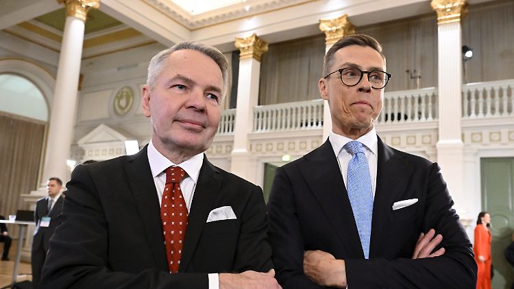 Präsidentschaftswahl in Finnland: Der konservative Ex-Regierungschef Stubb (rechts) tritt gegen den grünen Ex-Außenminister Haavisto an.  