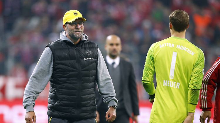 Klopp, damals noch BVB-Trainer, und Neuer, wie heute Nummer 1 beim FC Bayern, nach dem DFB-Pokal-Halbfinale im April 2015.
