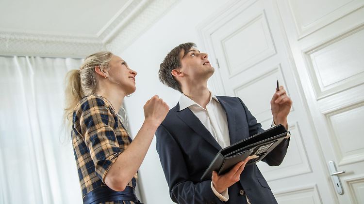 Wie lange dürfen sich Kauf- oder Mietwillige bei der Besichtigung einer vermieteten Wohnung eigentlich Zeit lassen?  