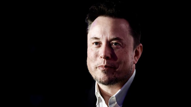 Erste Ergebnisse zeigten eine "vielversprechende" Erkennung neuronaler Aktivität, schrieb Musk auf X.