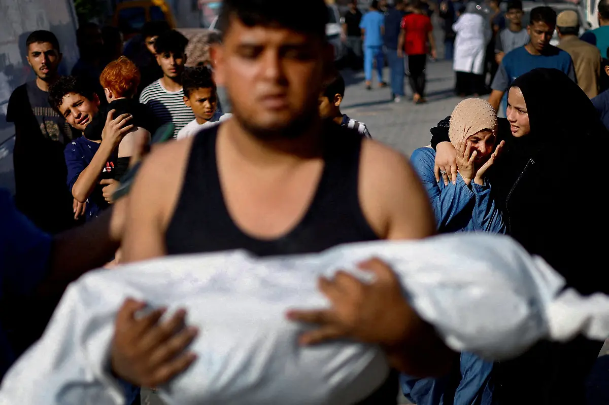 2023-12-07T110212Z-1188857933-RC2AU3A4PNR9-RTRMADP-3-GLOBAL-POY-STORIES-2023