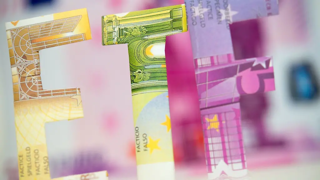 Sollen-die-Gewinne-wieder-angelegt-oder-ausgeschuettet-werden-Die-Antwort-auf-diese-Frage-ist-bei-der-Fondsauswahl-essenziell