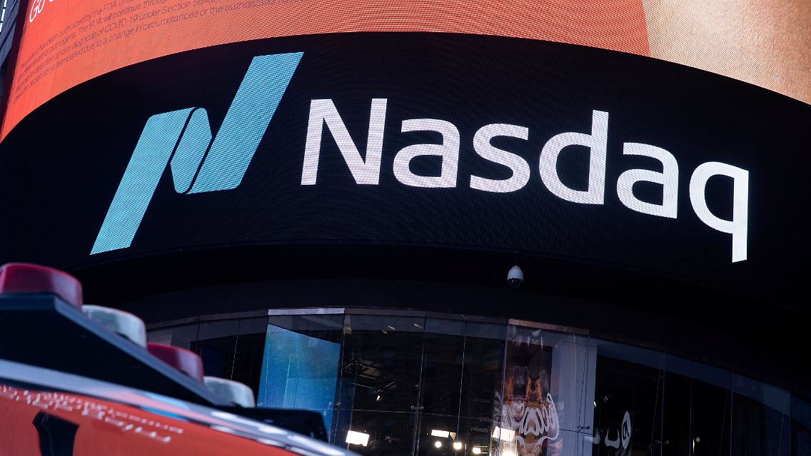 R.9856213-2023-12-14T011123Z_171930300_RC2OW4ASQ41J_RTRMADP_3_NASDAQ-OUTAGES.JPG