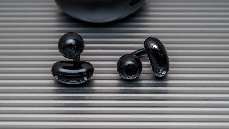 Die Huawei FreeClip sind anders als andere Ohrhörer.