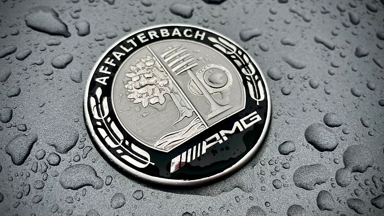 Auf die Affalterbacher Herkunft der stärksten S-Klasse ist Mercedes so stolz, dass der Ortsname auf das Kühlergrill-Emblem wandert.