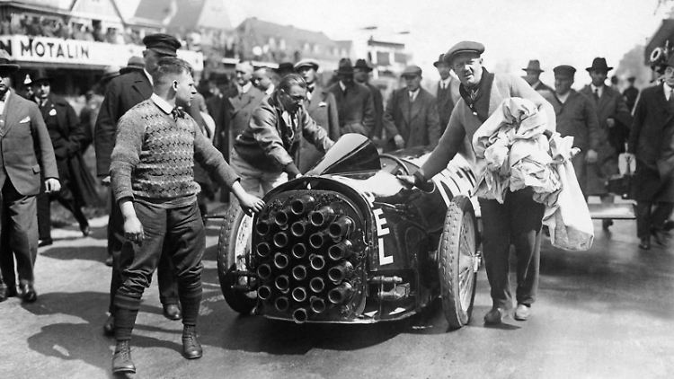 Der historische Tag: Startvorbereitungen am 23. Mai 1928 auf der Berliner AVUS.