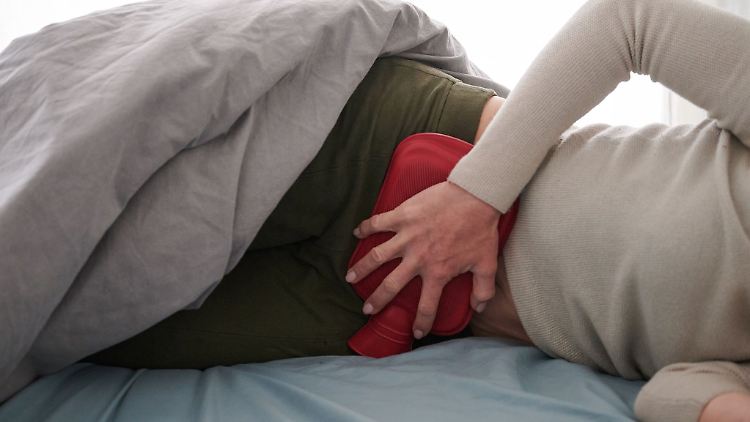 Viele Betroffene der Unterleibserkrankung Endometriose leiden unter starken Symptomen.