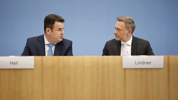 Arbeitsminister Hubertus Heil und Finanzminister Christian Lindner haben aktuell Gesprächsbedarf beim Lieferkettengesetz. 