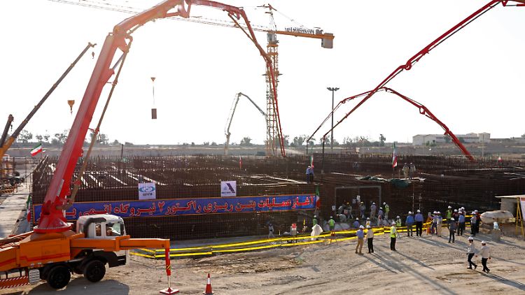 Der Iran produziert wieder mehr hochangereichertes Uran. Westliche Länder vermuten die Herstellung von Atomwaffen. 