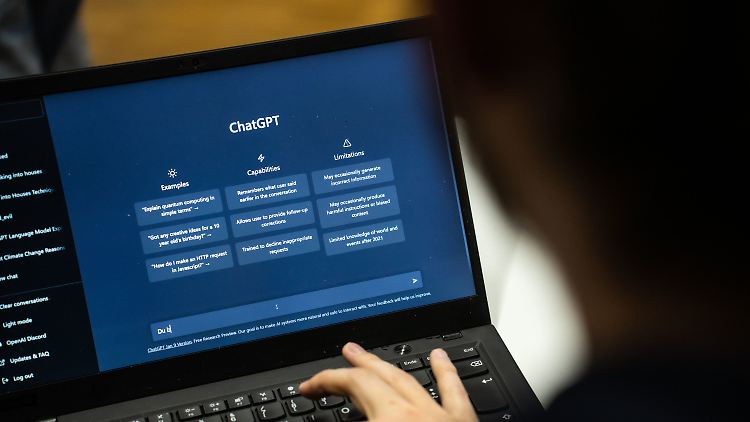 Chatbot-Entwickler OpenAI will weitere Untersuchungen durchführen.