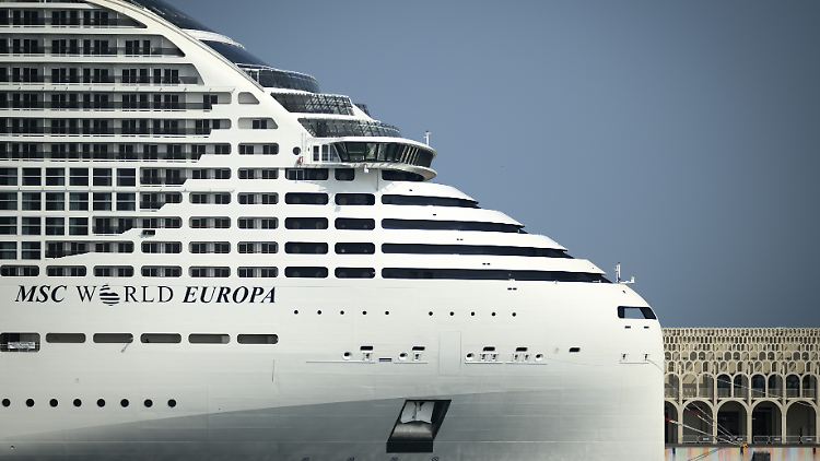 385003076.jpg