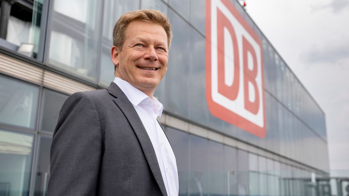 Nachzahlung nach Preisbremse: Bahn-Chefs kassieren Millionen-Boni trotz verfehlter Ziele - ntv.de