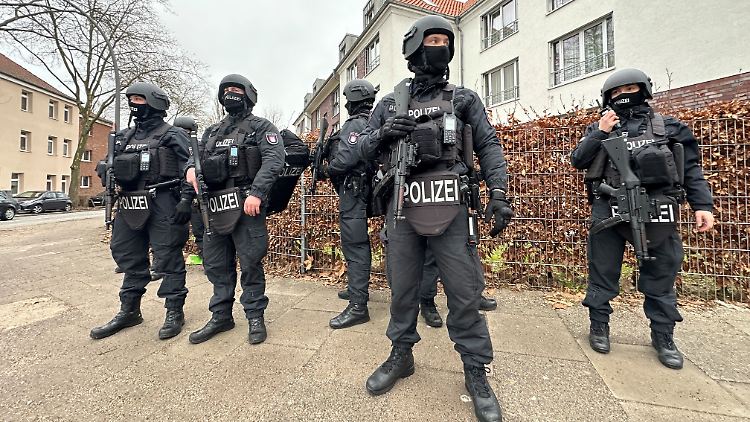 Die Fahndung blieb erfolglos - der Tatverdächtige stellte sich aber.