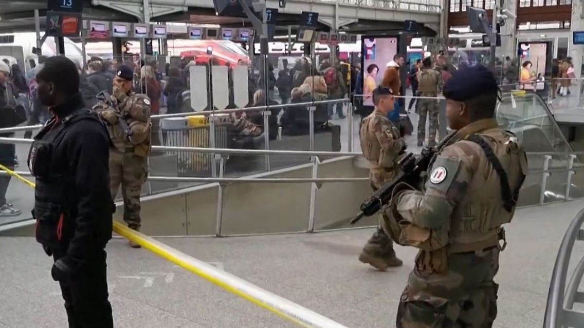 ParisBahnhof.JPG