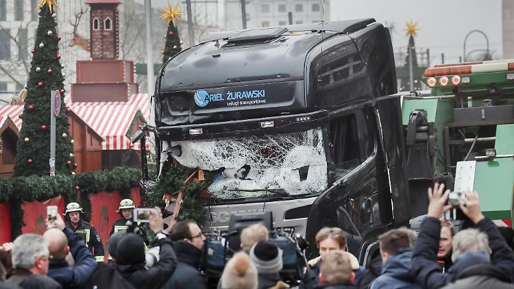 Ein V-Mann warnte vor dem gewaltbereiten Anis Amri, der 2016 einen tödlichen Anschlag auf den Weihnachtsmarkt an der Berliner Gedächtniskirche verübte. 