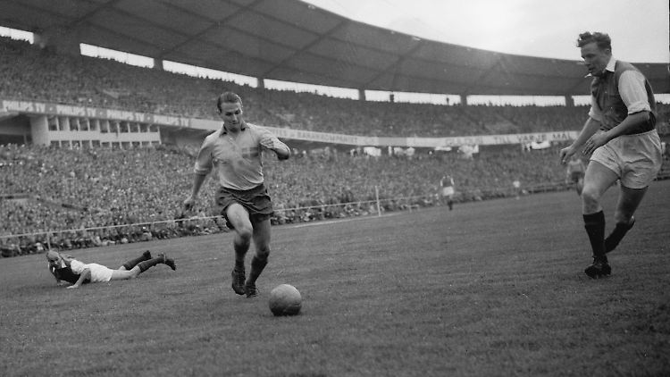 Hamrin bei einem Länderspiel 1958.