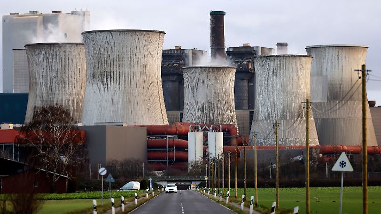 An der Umsetzung der Strategie hängt auch, ob Deutschland wie vor allem von den Grünen gefordert bis 2030 das letzte Kohlekraftwerk abschalten kann.