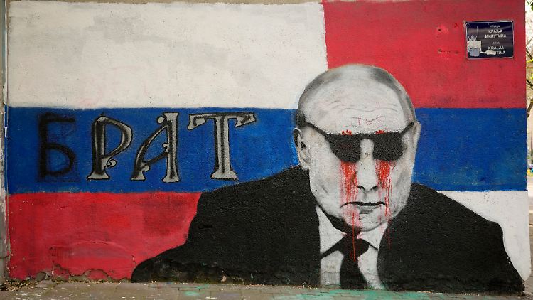 Kremlchef Putin wird in Serbien von vielen als "Bruder" gesehen.