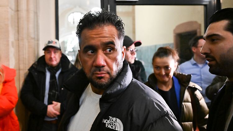 Arafat Abou-Chaker verlässt das Gericht nach 114 Prozesstagen als freier Mann.