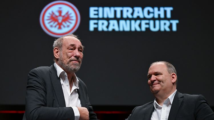 Mathias Beck (r) tritt die Nachfolge von Peter Fischer an.