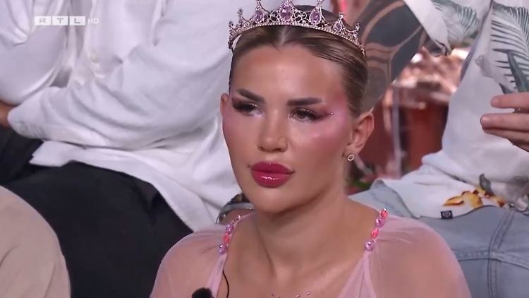 Einfach die Krönung: "Queen" Kim (Screenshot RTL)