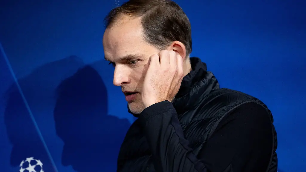 Trainer-Thomas-Tuchel-von-Muenchen-nimmt-nach-dem-Spiel-an-einer-Pressekonferenz-teil
