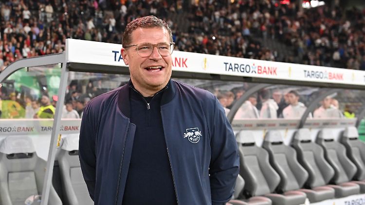 Das RasenBallsport-Logo trägt Max Eberl schon lange nicht mehr.
