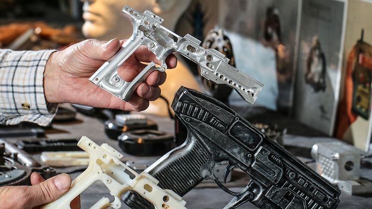 Mit einem 3D-Drucker lassen sich problemlos Waffen erstellen. (Archivbild)