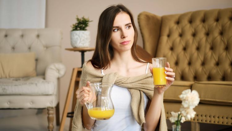 Gesundheitsschädlich ist es nicht, wenn der Orangensaft nach Gewürznelken riecht.
