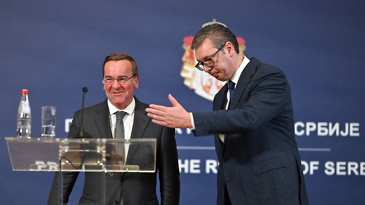 Serbien unter Vucic (r.) will in die EU - Pistorius formuliert die Bedingungen.