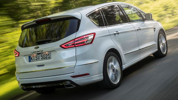 Der Ford S-Max gehört zu den Fahrzeugen, die im Zuge der Elektrostrategie des Autobauers nicht mehr produziert werden. Seine Produktion wurde Anfang 2023 eingestellt.