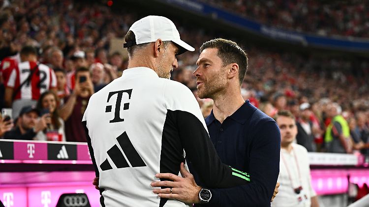 Auf das Duell der Trainer kommt es an: Thomas Tuchel (l.) würde mit seinem FC Bayern gerne an Xabi Alonsos Bayer vorbeiziehen.