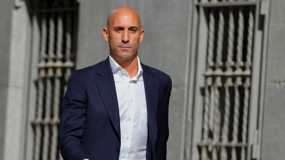 Luis-Rubiales-wird-mit-neuen-Anschuldigungen-aus-England-konfrontiert
