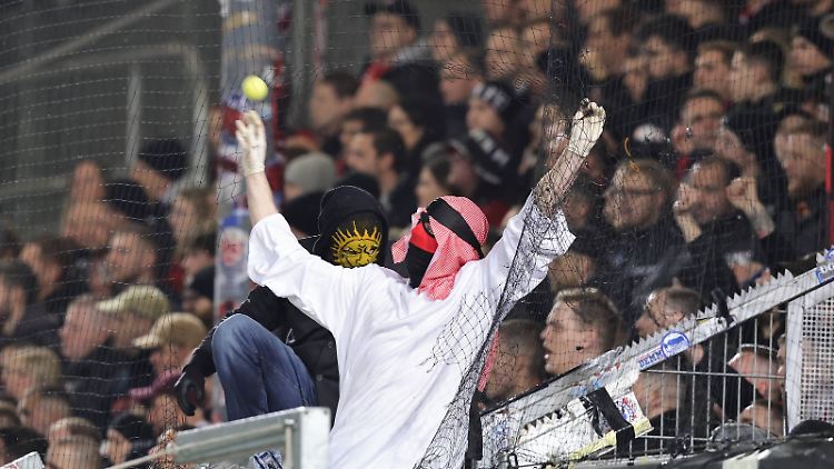 Tennisbälle, immer wieder Tennisbälle.
