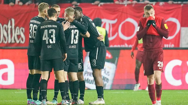 Jubel über das Tor zum 1:2. 