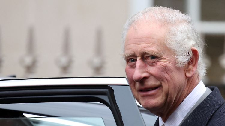 Vor der Diagnose: Charles auf dem Weg in die Klinik. 