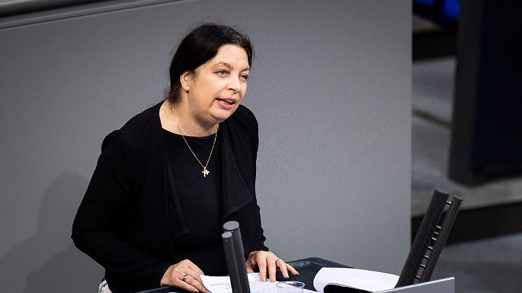 Birgit Malsack-Winkemann saß von 2017 bis 2021 für die AfD im Bundestag, derzeit in Untersuchungshaft.