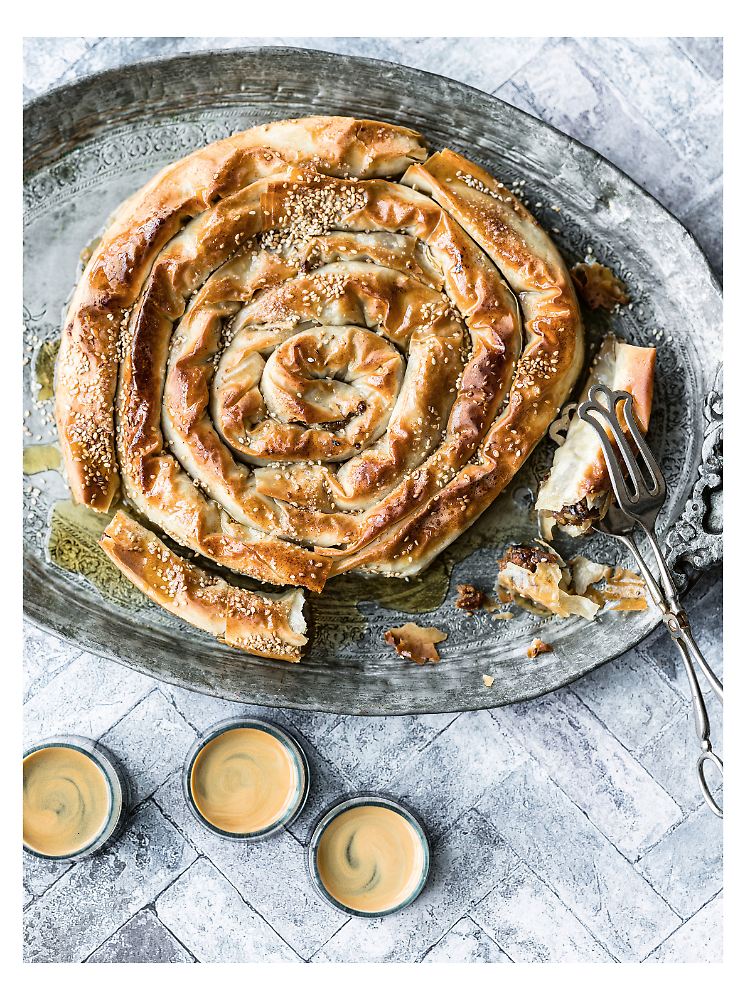 Orientalische Desserts sind berüchtigt für ihren Zuckergehalt. Webers Marokkanische Mandelschnecke ist eher fruchtig und saftig.