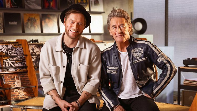 Show-Host Johannes Oerding (l.) und sein Gast Peter Maffay.
