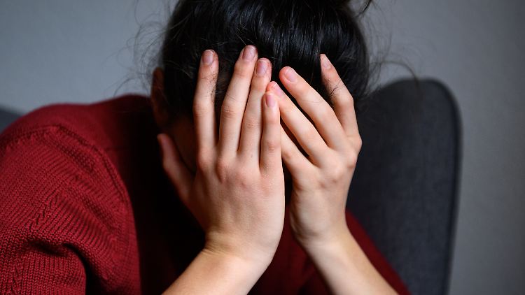 Frauen werden besonders oft Opfer von Hetze im Internet. 