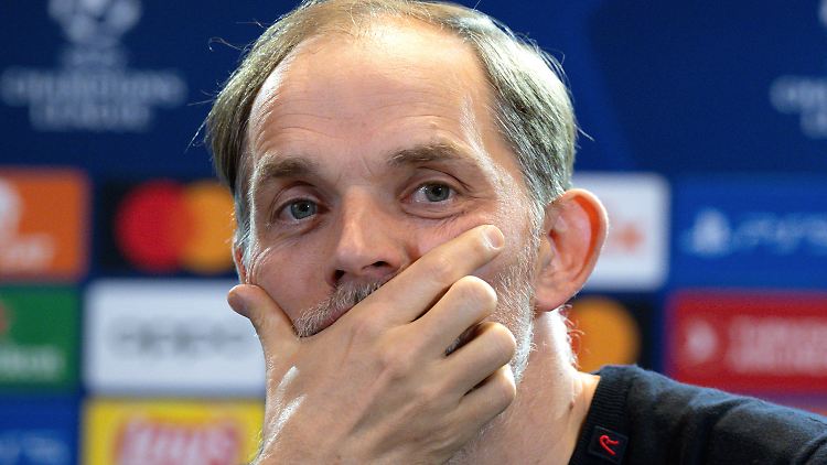 Thomas Tuchel begegnet dem Druck mit Leichtigkeit.