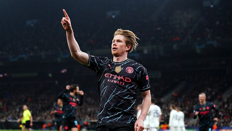 Kevin de Bruyne jubelt für Manchester City.