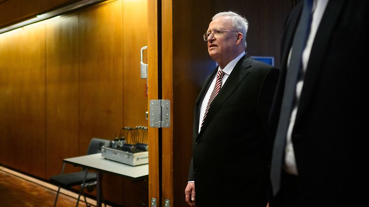 Der ehemalige Volkswagen-Chef Martin Winterkorn muss sich wegen des Dieselskandals in mehreren Verfahren verantworten.  