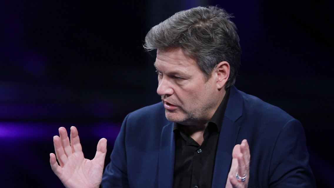 Vizekanzler und Wirtschaftsminister Robert Habeck übt scharfe Kritik an Ex-US-Präsident Donald Trump.