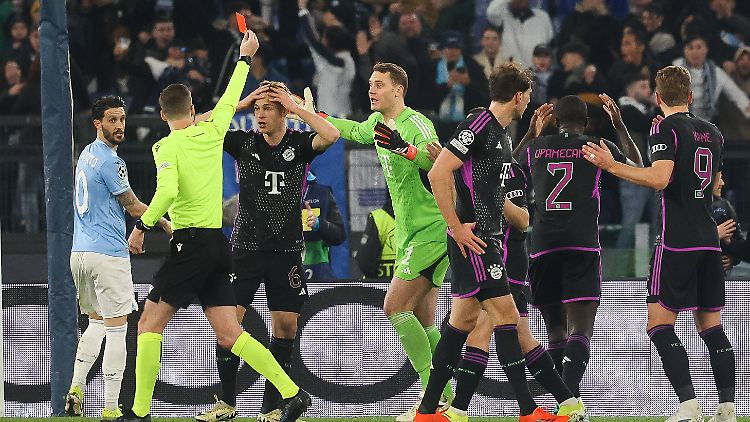 Die Bayern-Profis reagierten mit Unverständnis auf den Platzverweis.