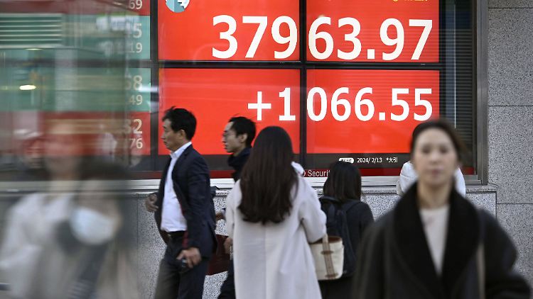 Der private Verbrauch ging in Japan zuletzt um 0,2 Prozent zurück. Ökonomen hatten mit einem leichten Anstieg gerechnet.